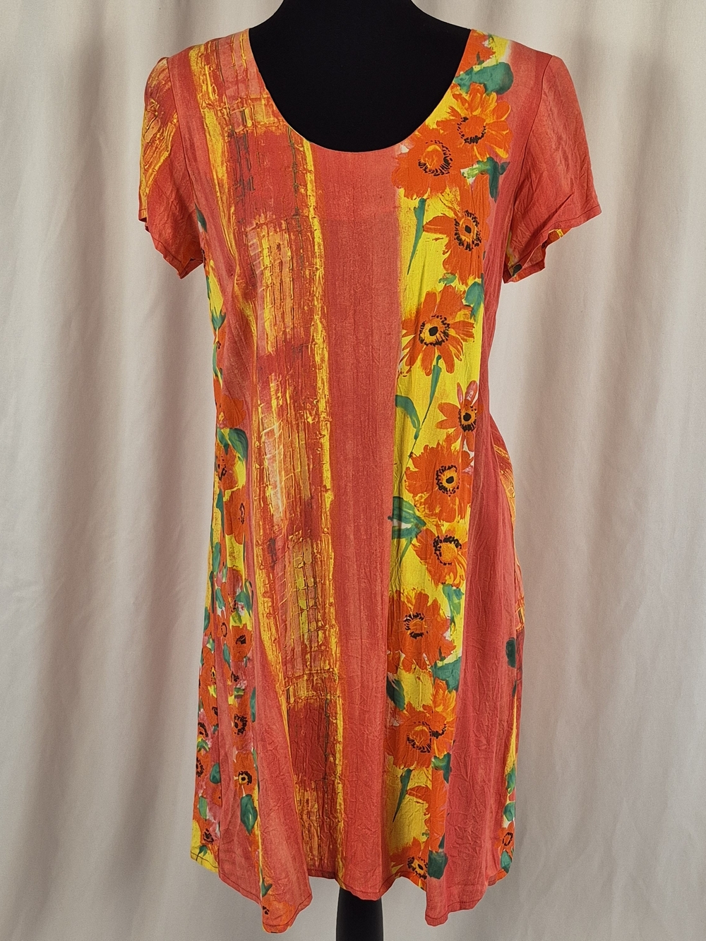 Hula Moon by Jams World Vintage 90s "Fire Daisy" Floral Shift Dress - Size M
